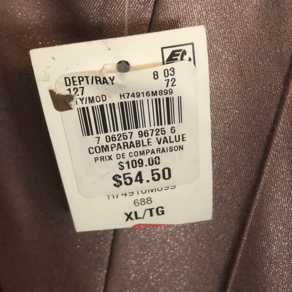 Shimmery pick holiday skirt - Picture 4 of 4